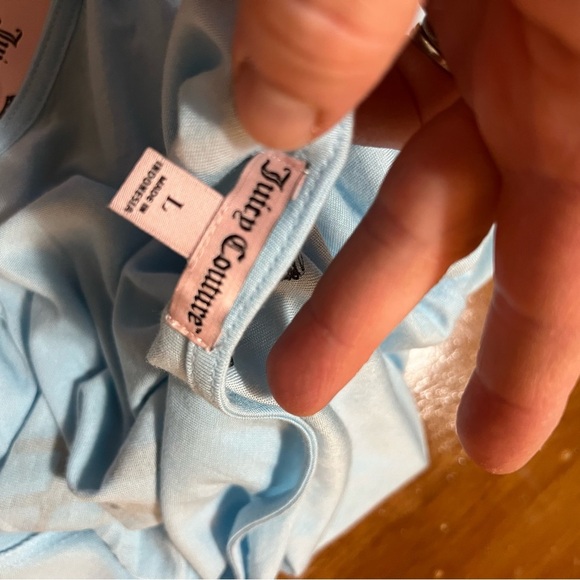 Juicy Couture NWT Light Blue Graphic Short Sleeve T-Shirt Size Large Y2K Casual - Picture 5 of 8